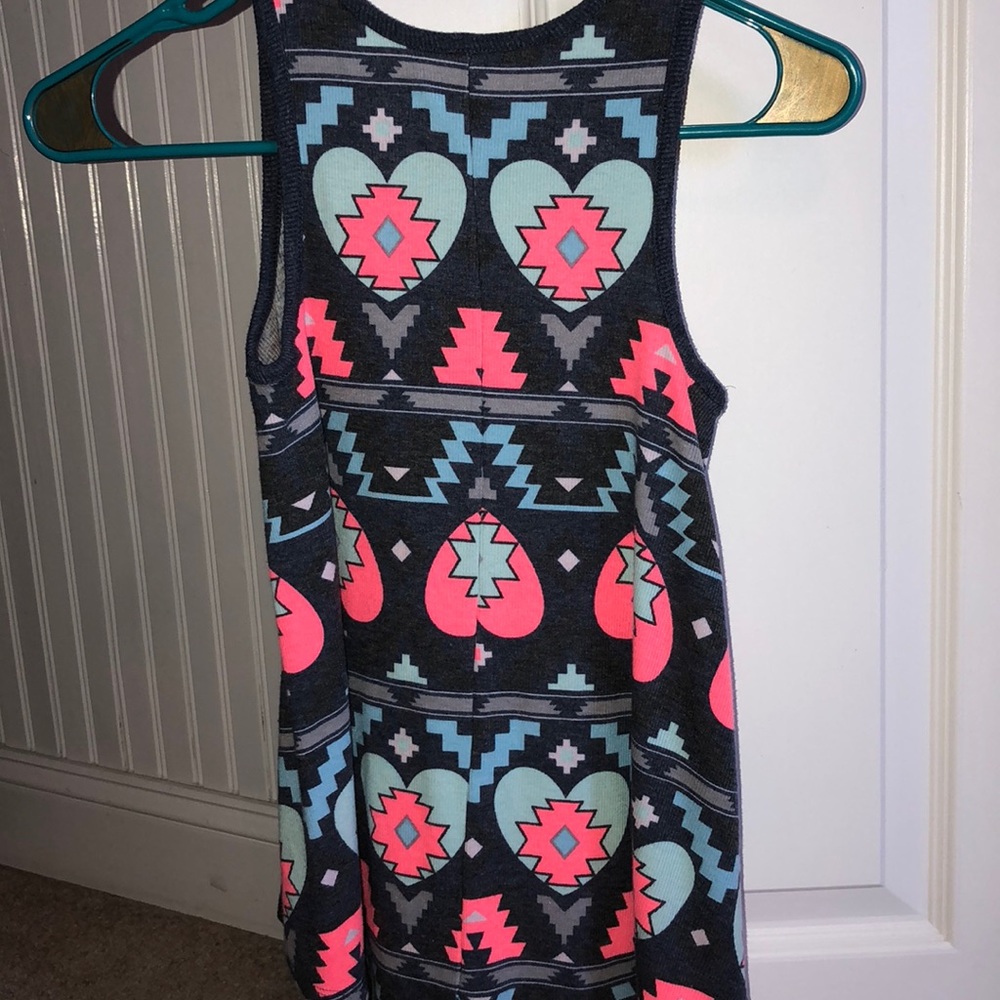 Patterned Tank